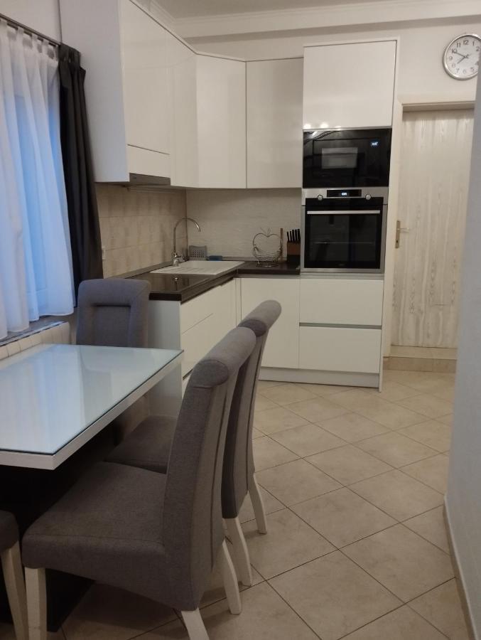 David I Rino Apartamento Brela Quarto foto