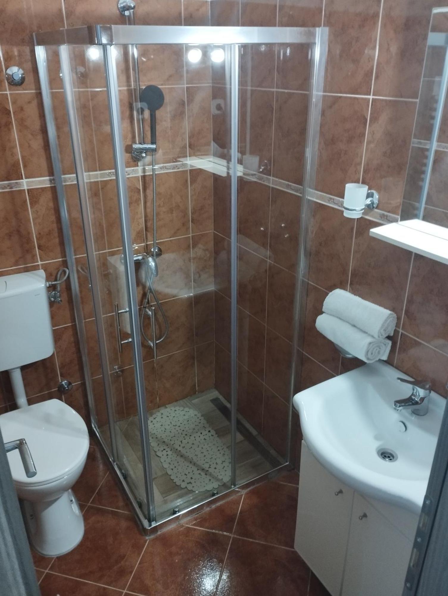 David I Rino Apartamento Brela Quarto foto